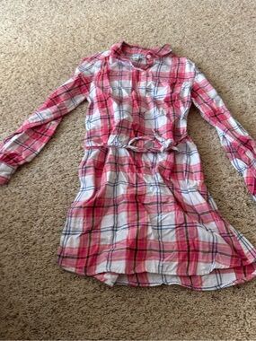 Girls pink plaid long sleeve dress 👗